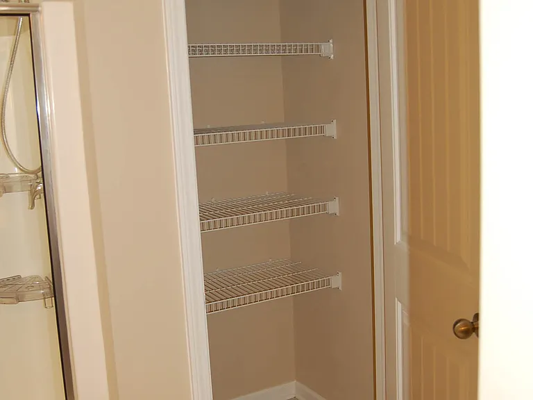 738 Keystone Park Dr — Photo 28