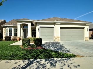 2422 Whitmore Ave, Clovis, CA 93619