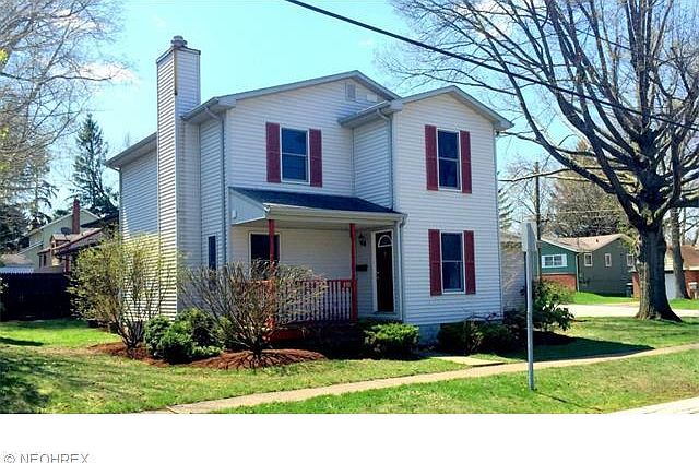 1st image of 830 Jefferson Ave