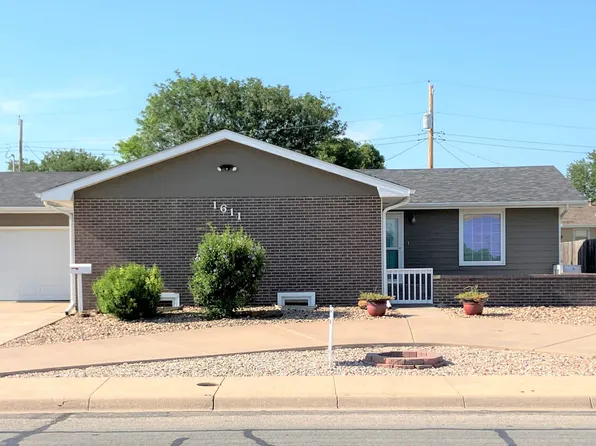 1611 E 22nd St, Hays, KS 67601