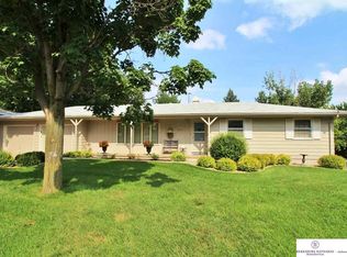 3315 N 207th Ave, Elkhorn, NE 68022
