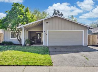 8104 Zenith Dr, Citrus Heights, CA 95621