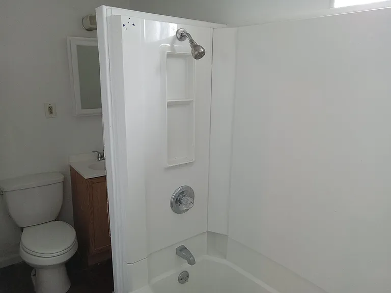 16107 Arcade Ave #4 — Photo 11
