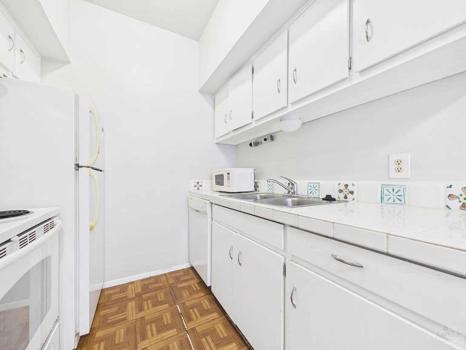 3316 Guadalupe St — Photo 3