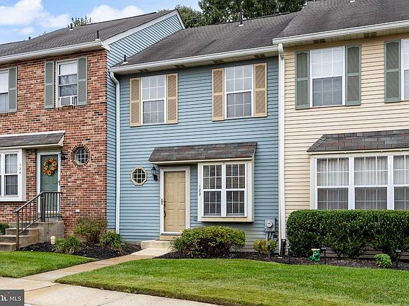 2nd image of 122 Camber Ln
