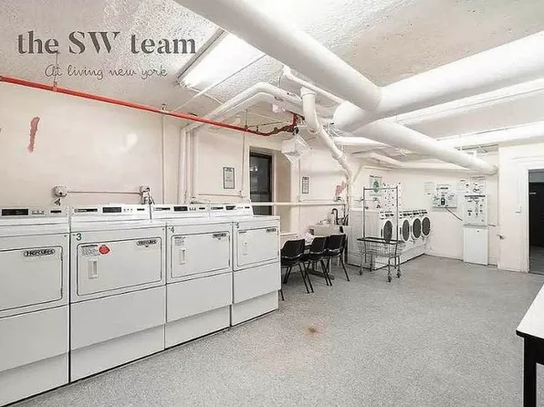 78 Manhattan Avenue image 10 of 11