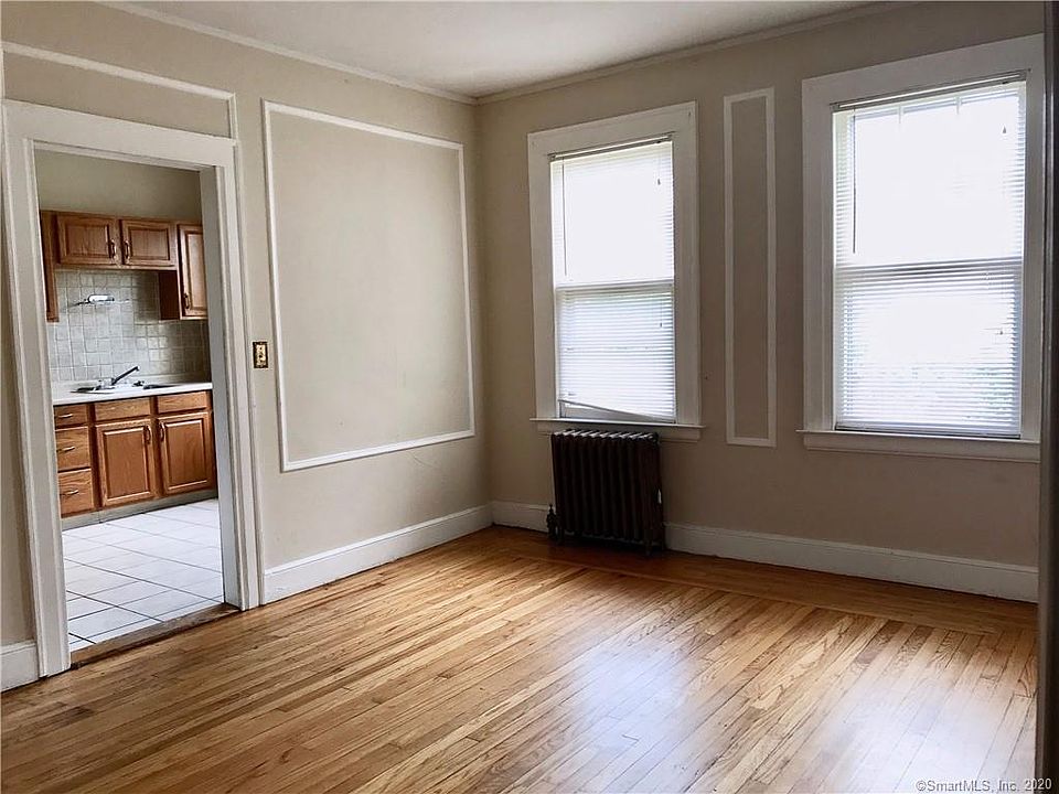 1st image of 106 Anthony St #1R
