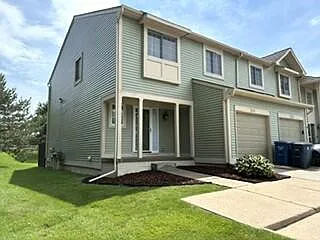 3 bed, 3.5 bath, 2025 sqft, $2,750 — Photo 2