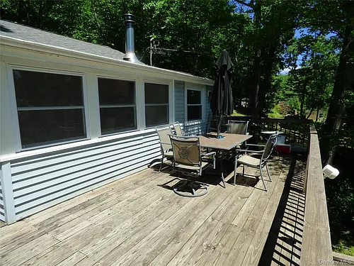 156 Brook Trl Photo 1
