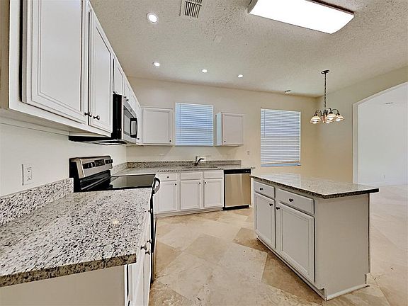 2nd image of 13757 Hawkeye Dr