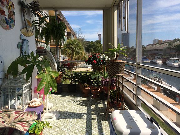 3rd image of 3550 NE 169th St APT 206