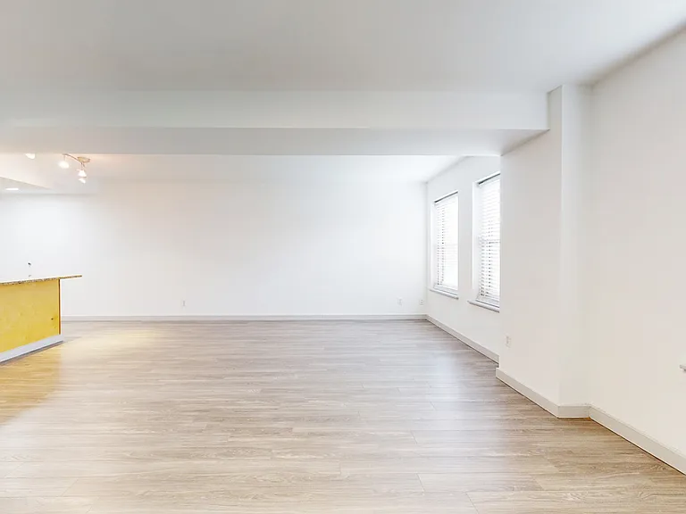 Dining/Living room