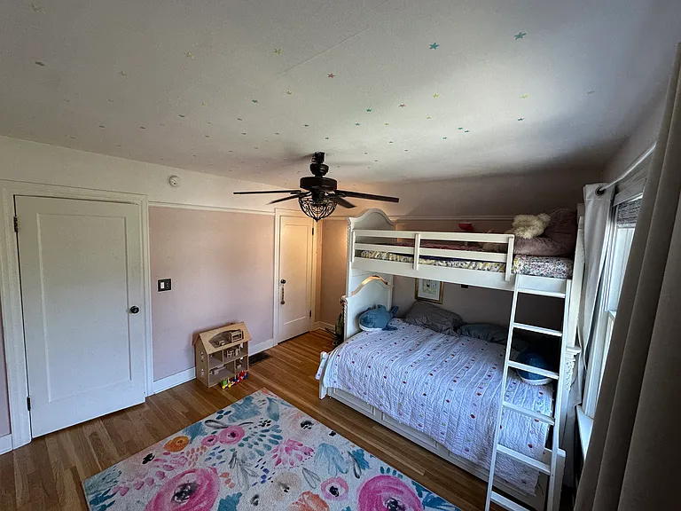 1045 Pacific Ter — Photo 9