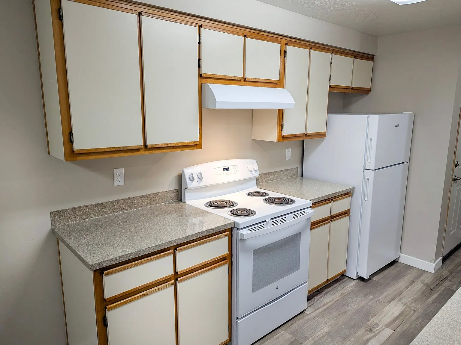 Silverwood Apartments — Photo 3