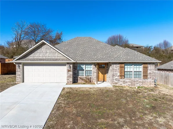 2307 Amy Ln, Van Buren, AR 72956