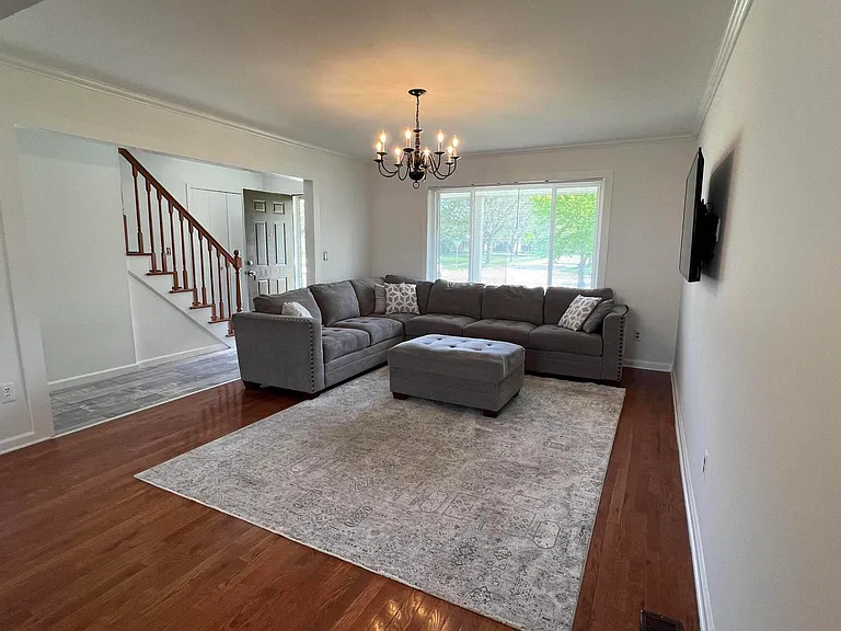 4033 Ramblewood Dr — Photo 6
