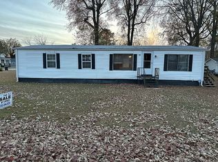 104 S Goldsboro St, Lucama, NC 27851