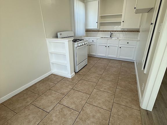 4th image of 4561 N Banner Dr #4