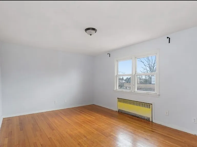 356-362 Boyden Ave #1 — Photo 6