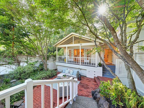 5th image of 239 W Blithedale Avenue