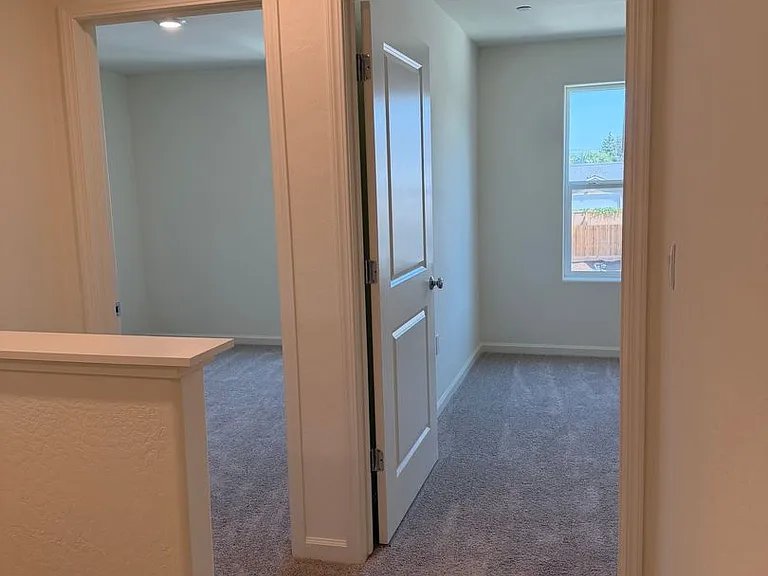 1919 Oak Falls Ct — Photo 26
