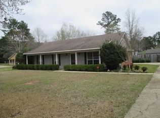 2977 New Hope Rd, Columbus, MS 39702