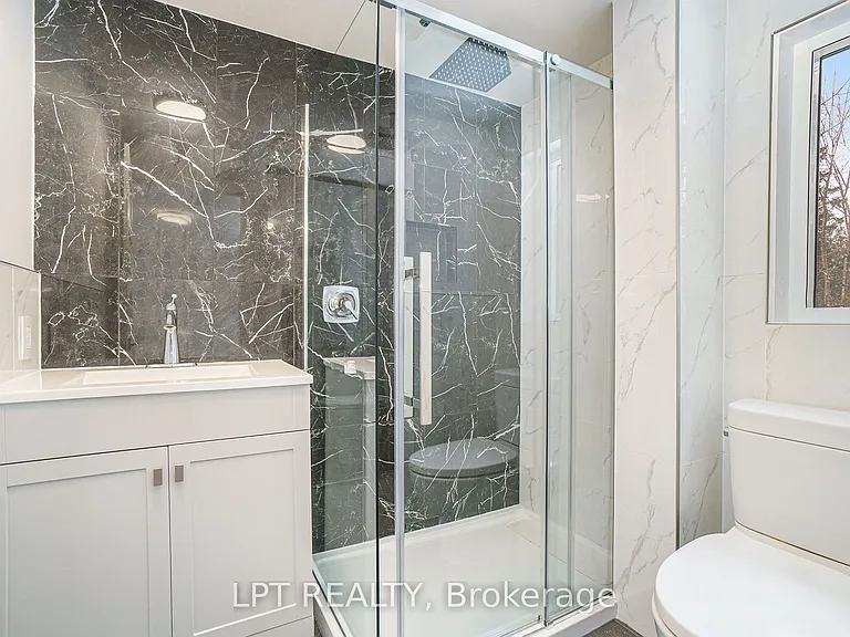2112 Alta Vista Dr — Photo 22