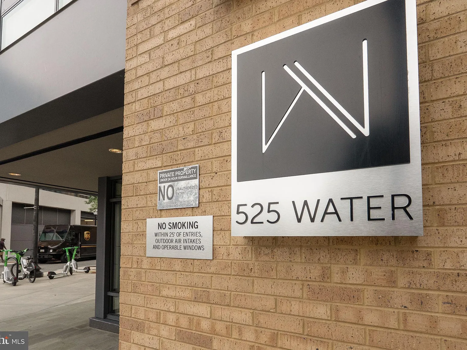 525 Water Condominium — Photo 2