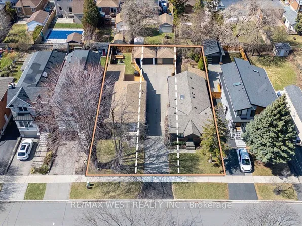 200 & 204 Delta St, Toronto, ON M8W 4E7