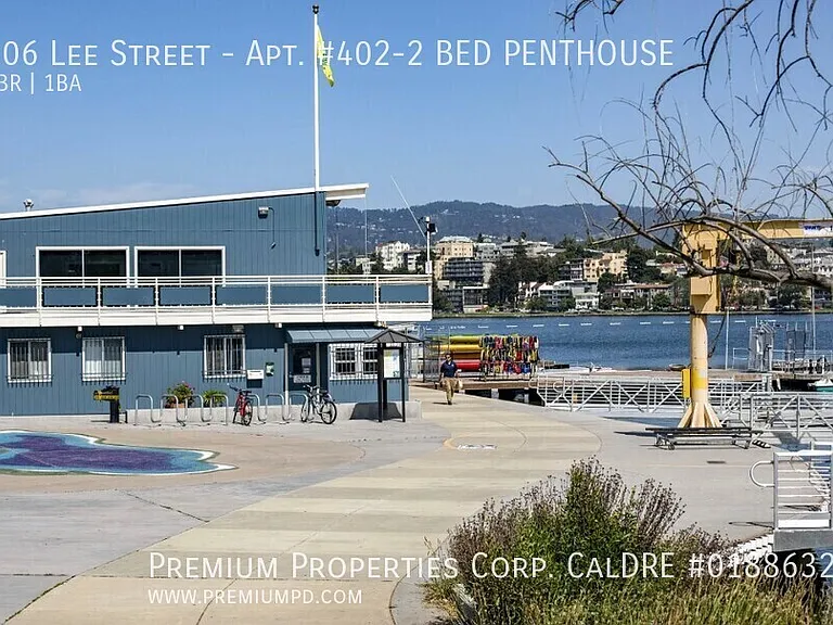 Bel Aire Apartments — Photo 32