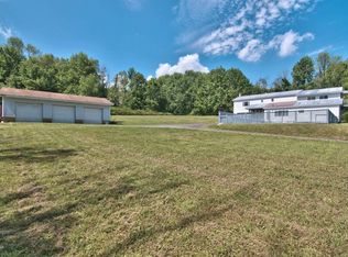 5690 Haas Pond Rd, Madison Township, PA 18444