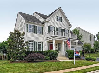 42693 Lantana Dr, Ashburn, VA