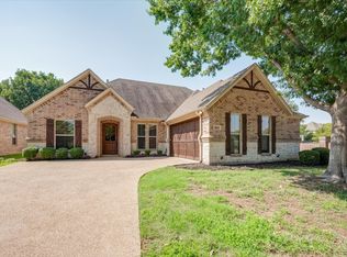 3604 Regents Park Ct, Arlington, TX 76017