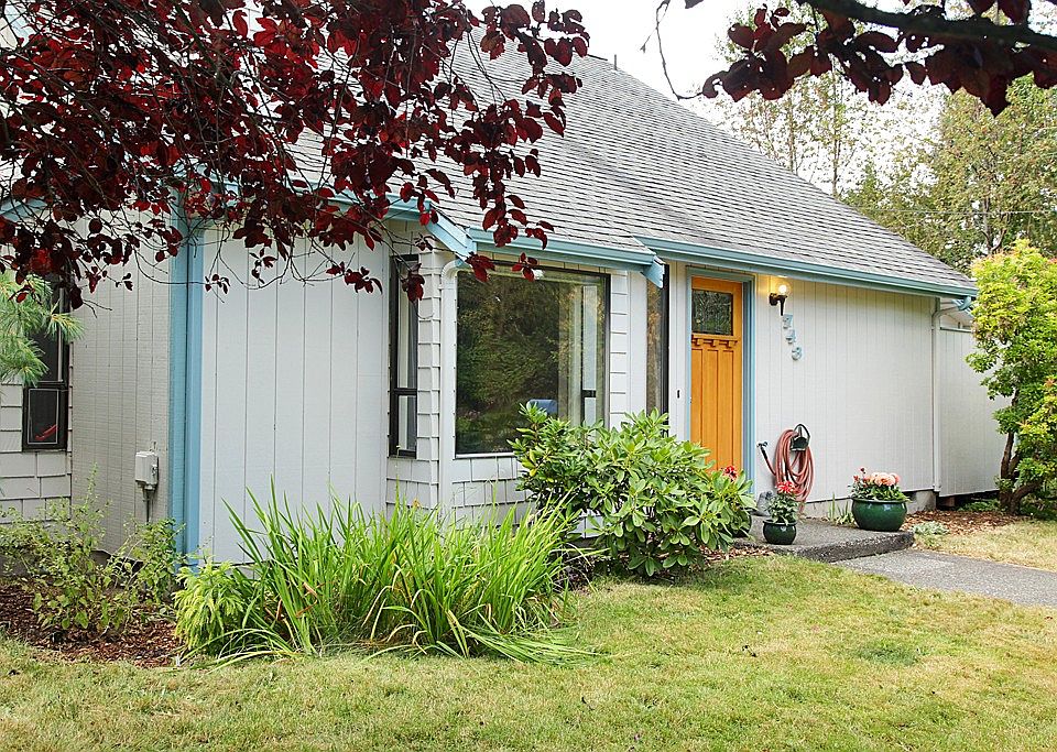 1st image of 743 Furman Ave