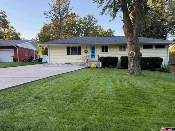 2309 Park Ln, Nebraska City, NE 68410