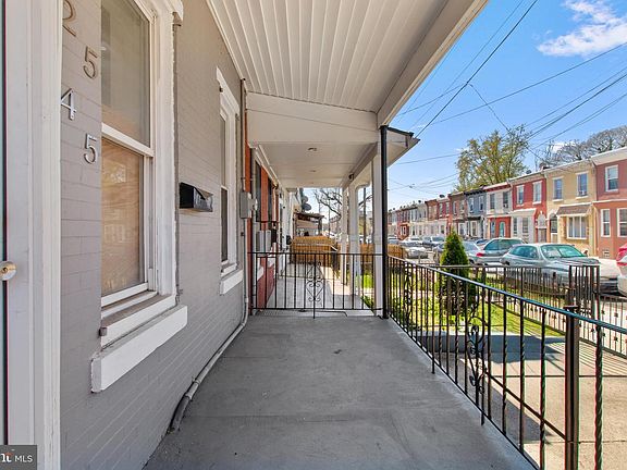 3rd image of 2545 N Marshall St