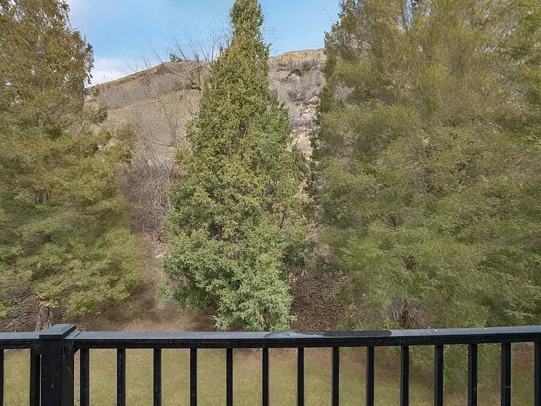 Highlands Apartments — Photo 24