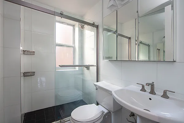 Rented by R New York | media 15