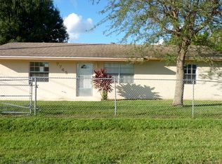 7742 S Haverhill Rd, Lake Worth, FL 33463