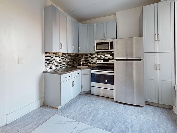 2nd image of 397 Macon St #4A