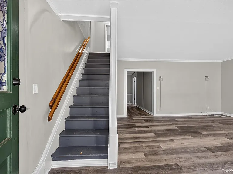 10 Washington Ave #3 — Photo 4