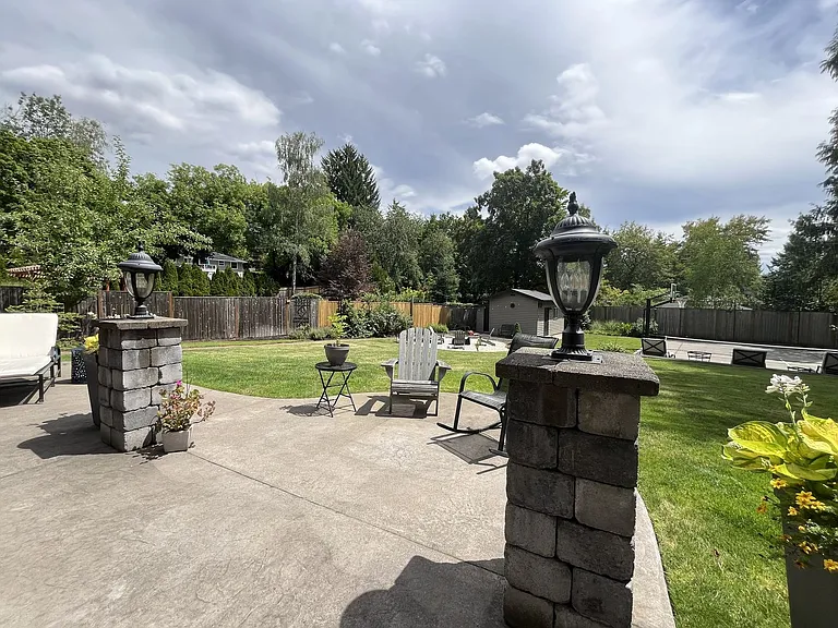 5106 SW Illinois St — Photo 24
