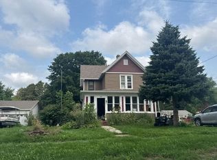 109 E Cordelia St, Fox Lake, WI 53933