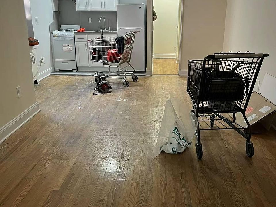 1st image of 14311 Barclay Ave APT 1D