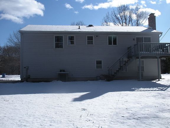back exterior view in snow