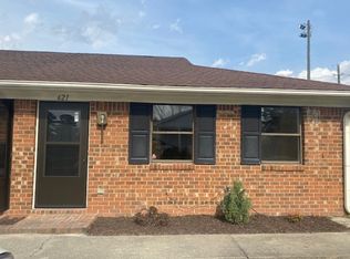 623 Plymouth St, Washington, NC 27889