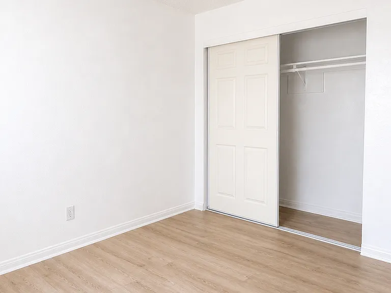 14719 S. Berendo Ave — Photo 17