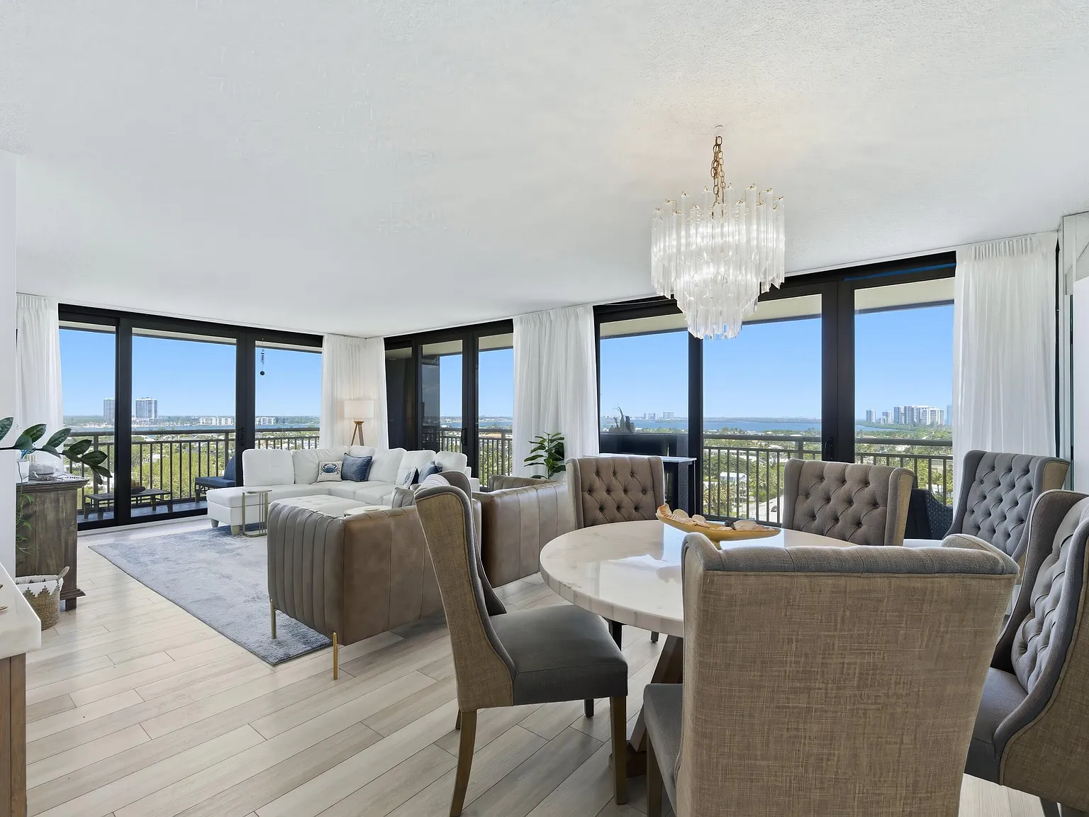 2 bed, 2.0 bath, 1479 sqft, $6,500 — Photo 3