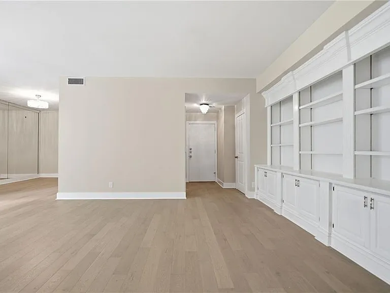 2632 Peachtree Rd NW #304B — Photo 7