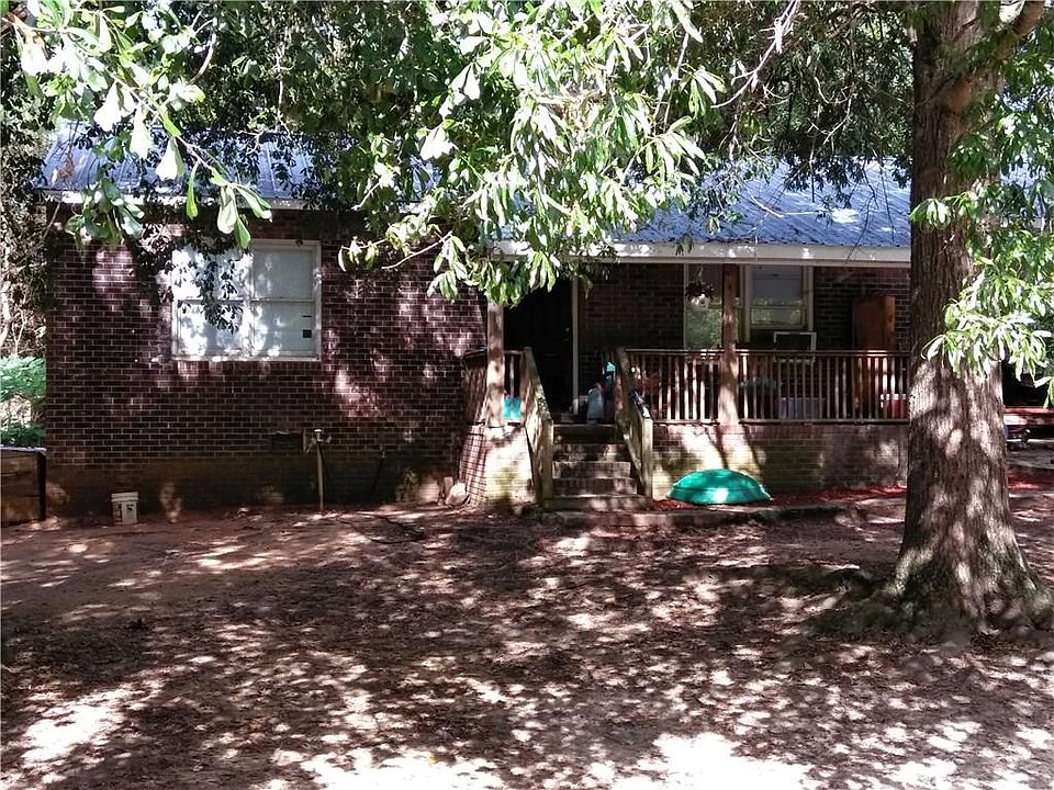 2nd image of 360 Rowell Rd